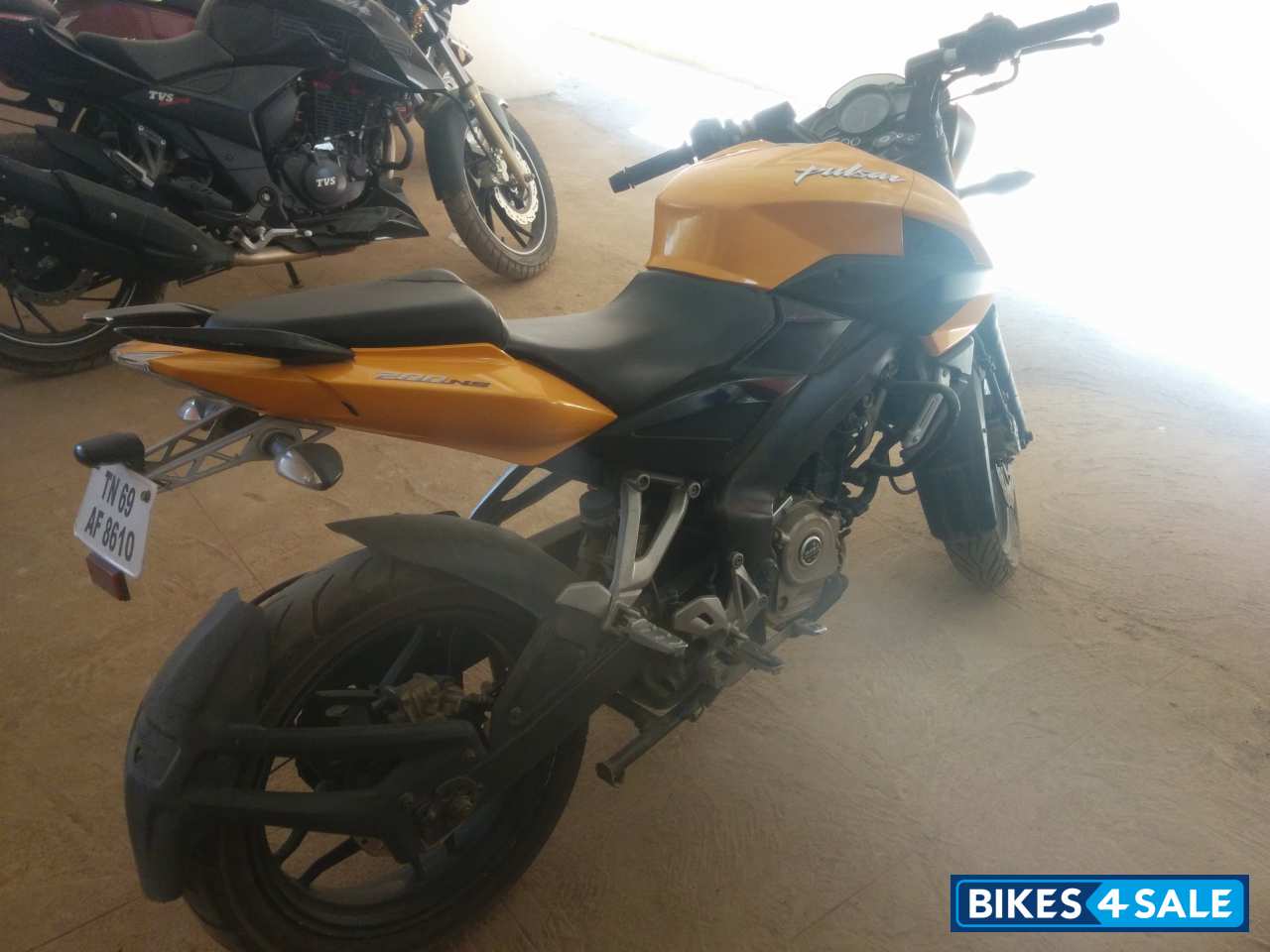 Yellow Bajaj Pulsar 200 NS Yellow Bajaj Pulsar 200 NS