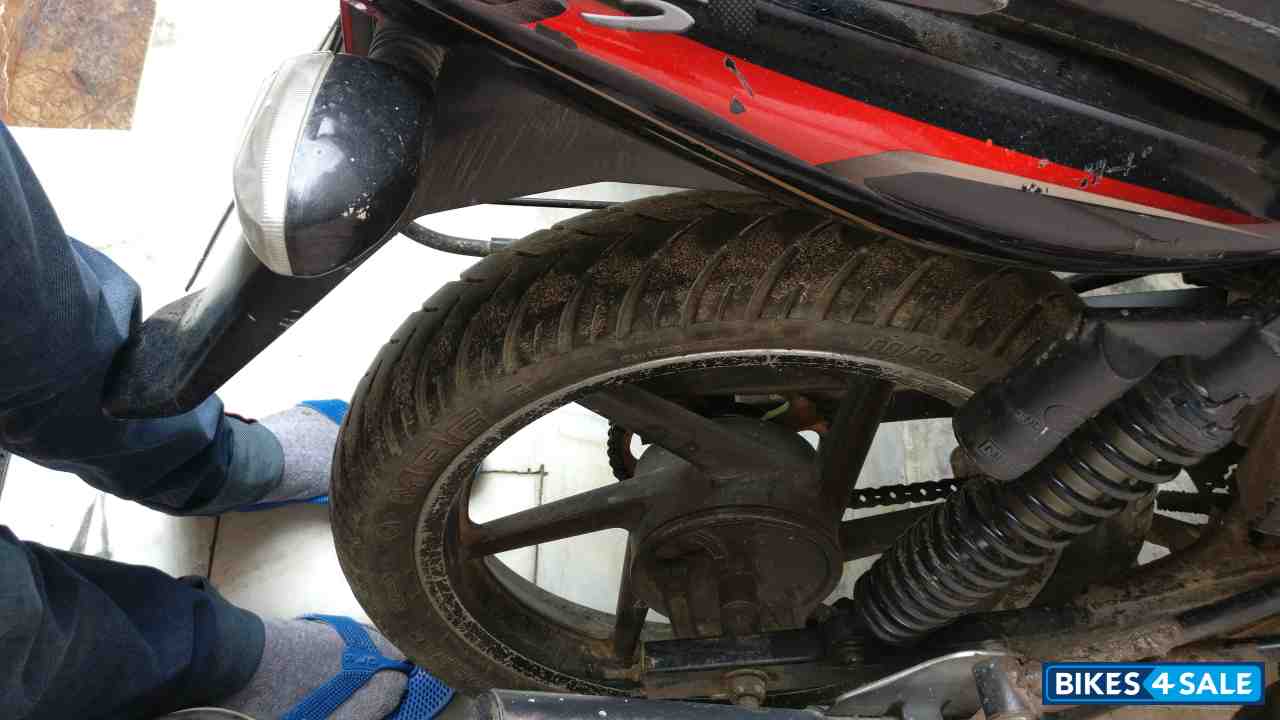 Black Bajaj Discover 125