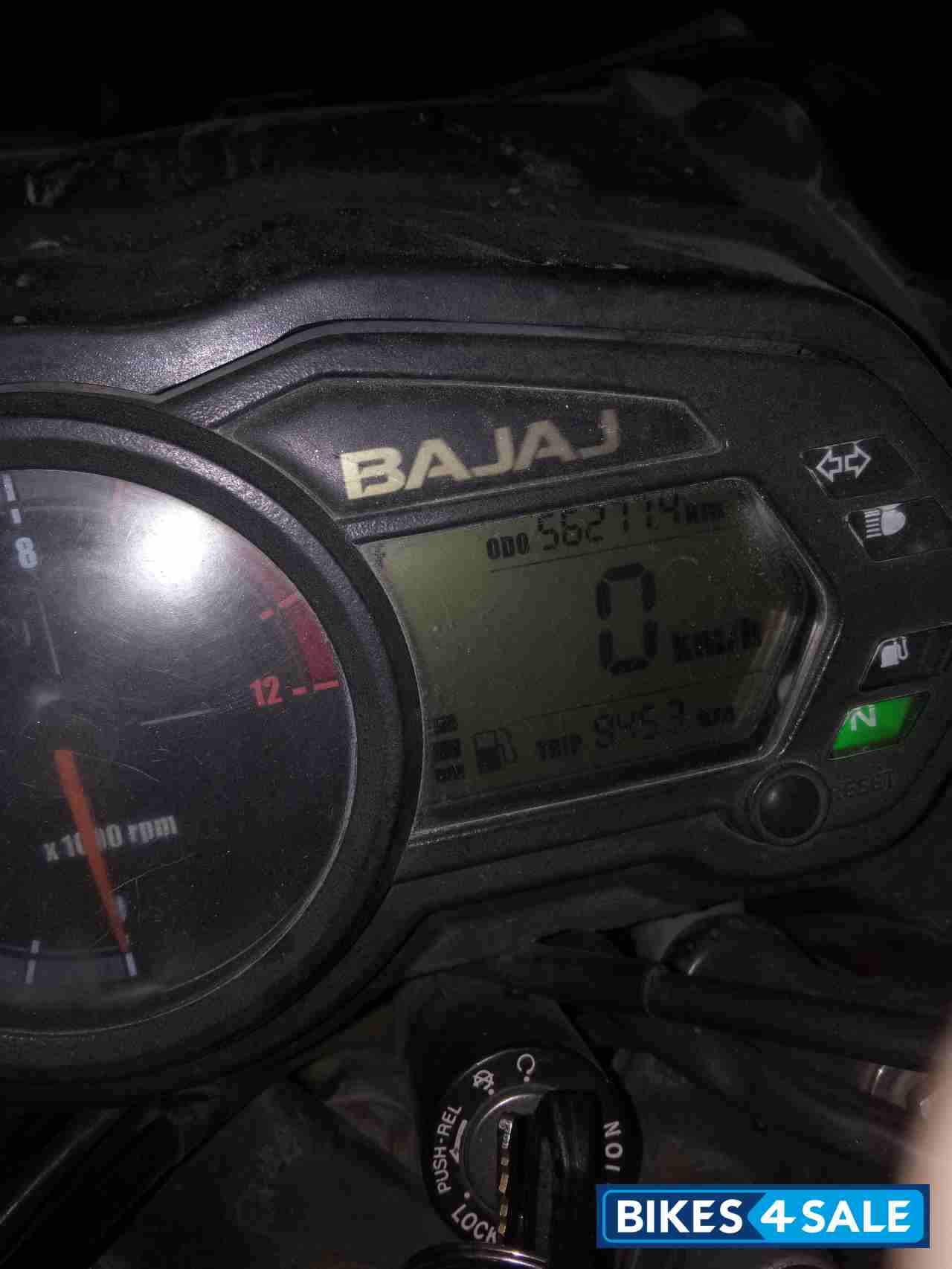 Blue Bajaj Discover DTSi 135