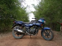 Blue Bajaj Discover DTSi 135