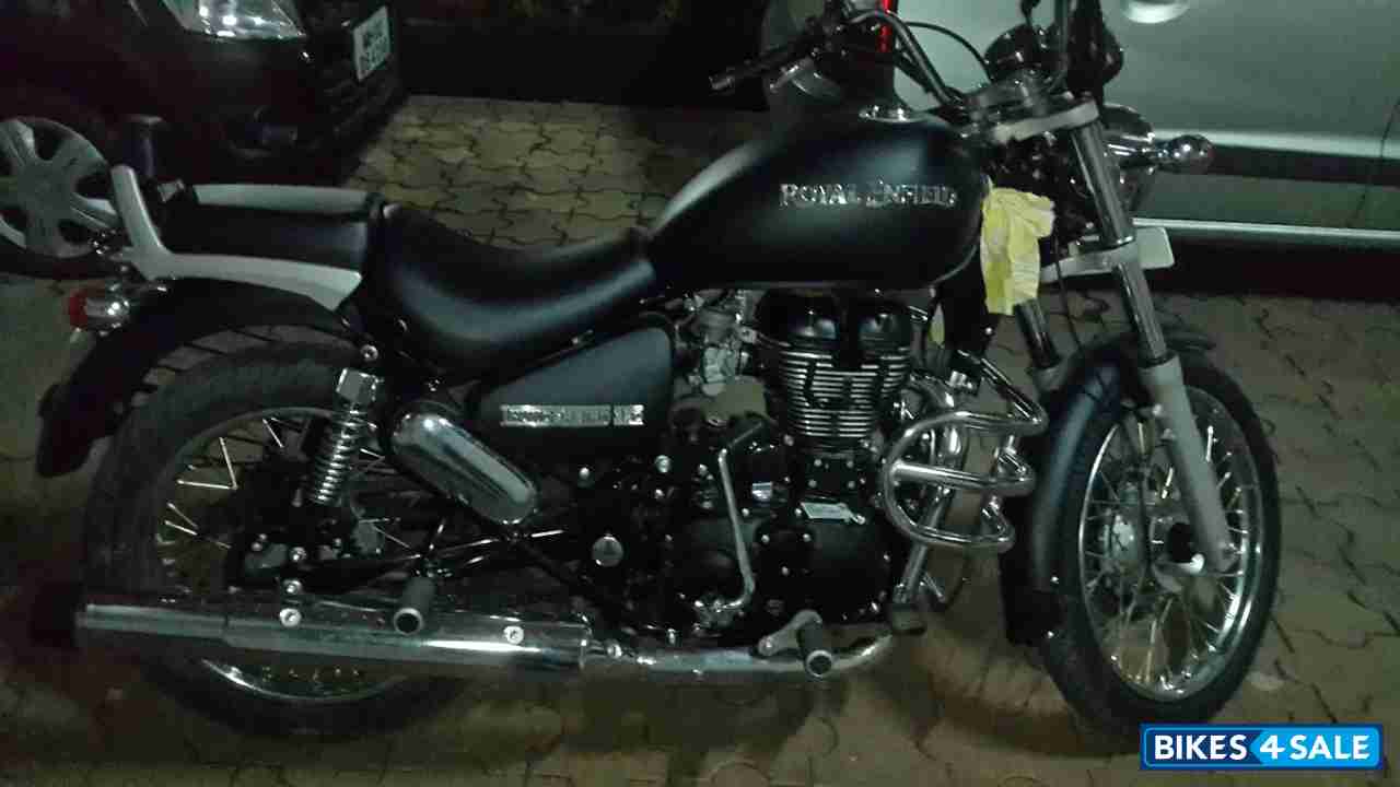 Black Matt Royal Enfield Thunderbird 350