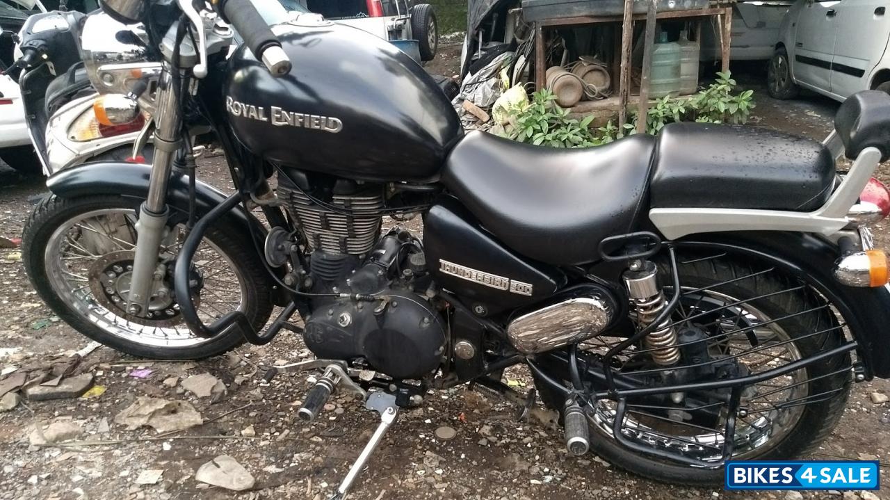 Matt Black Royal Enfield Thunderbird 500 Matt Black Royal Enfield Thunderbird 500