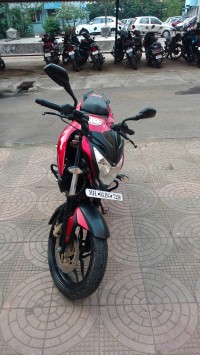 Red Bajaj Pulsar 200 NS