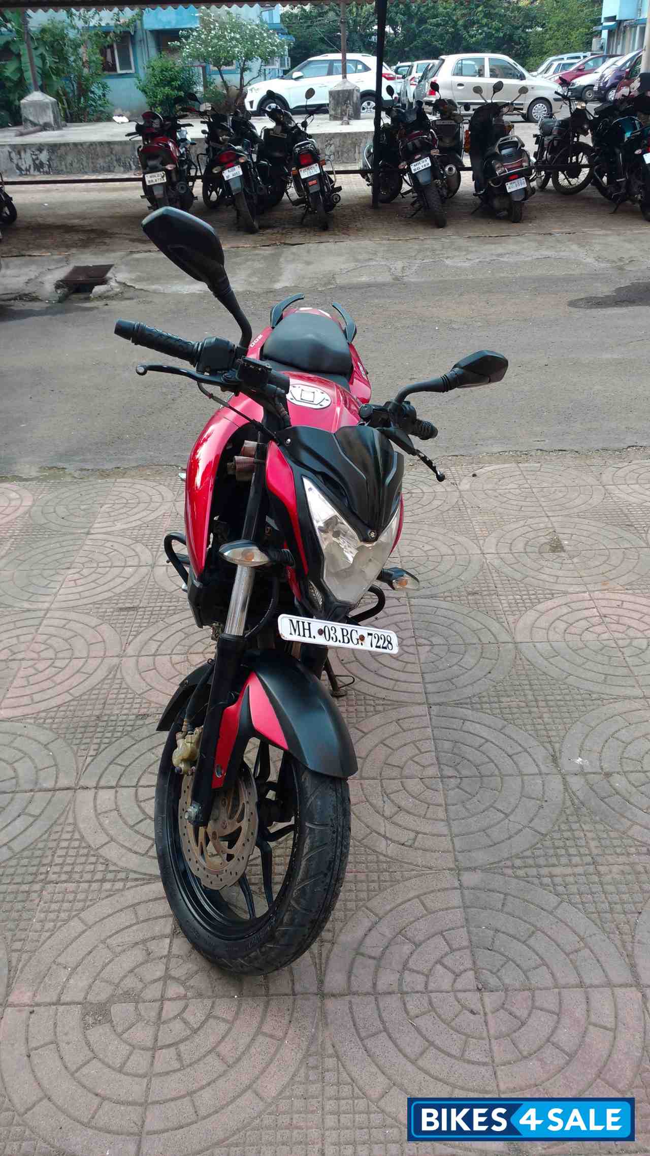 Red Bajaj Pulsar 200 NS Red Bajaj Pulsar 200 NS