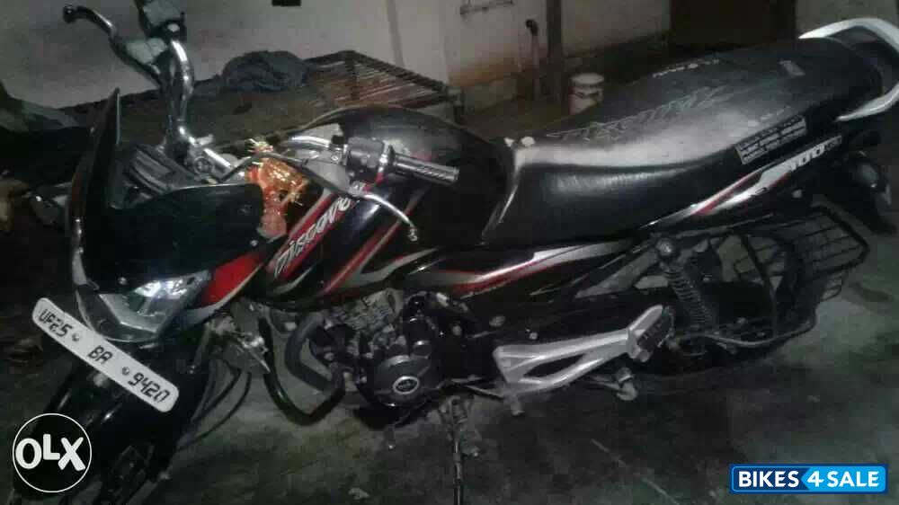 Black And Red Bajaj Discover 100M