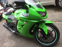 Green Kawasaki Ninja 250R