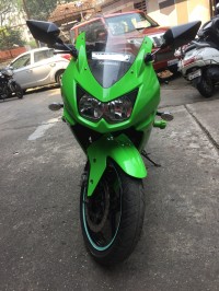Green Kawasaki Ninja 250R