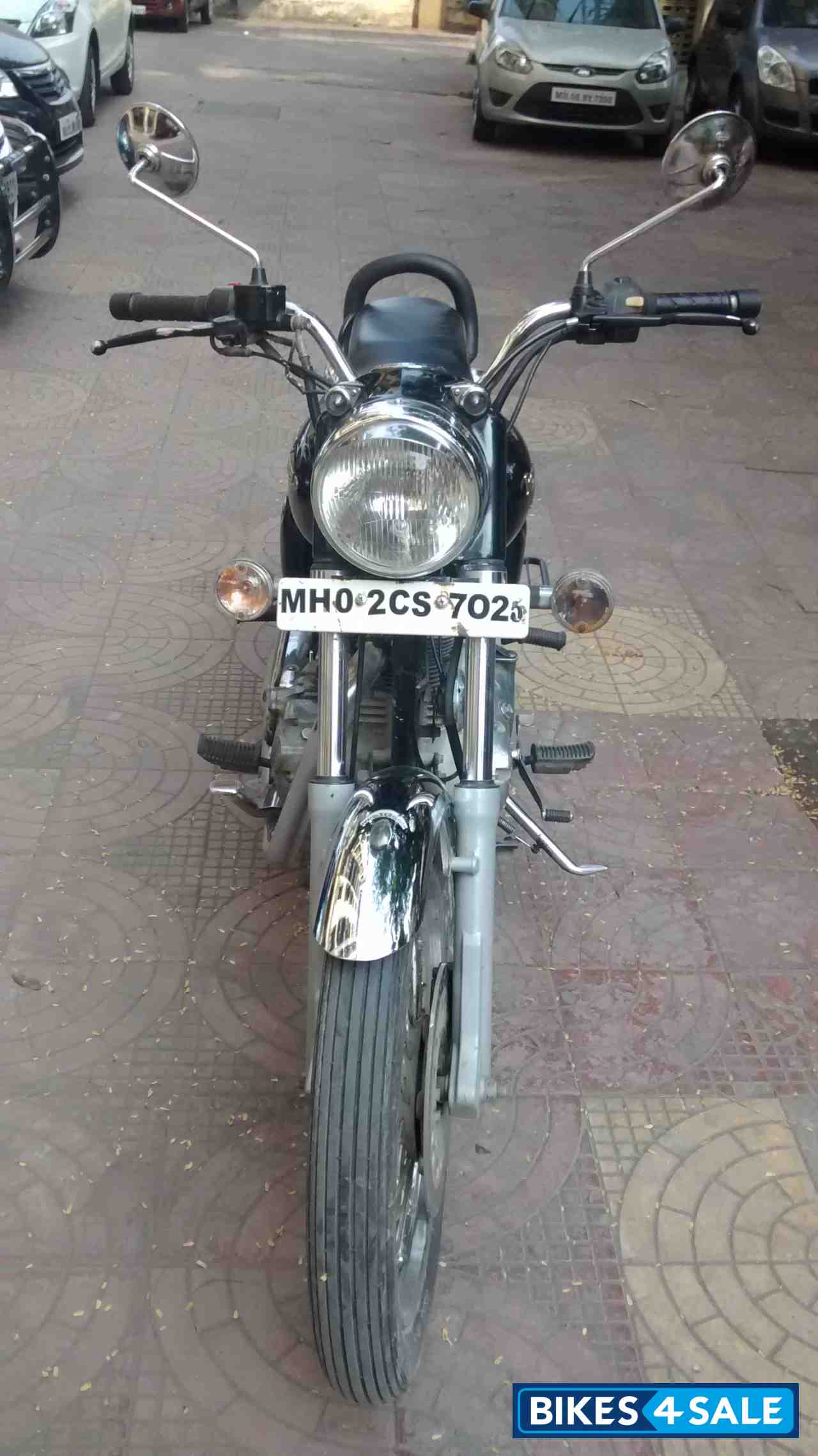 Black Royal Enfield Bullet Electra Twinspark