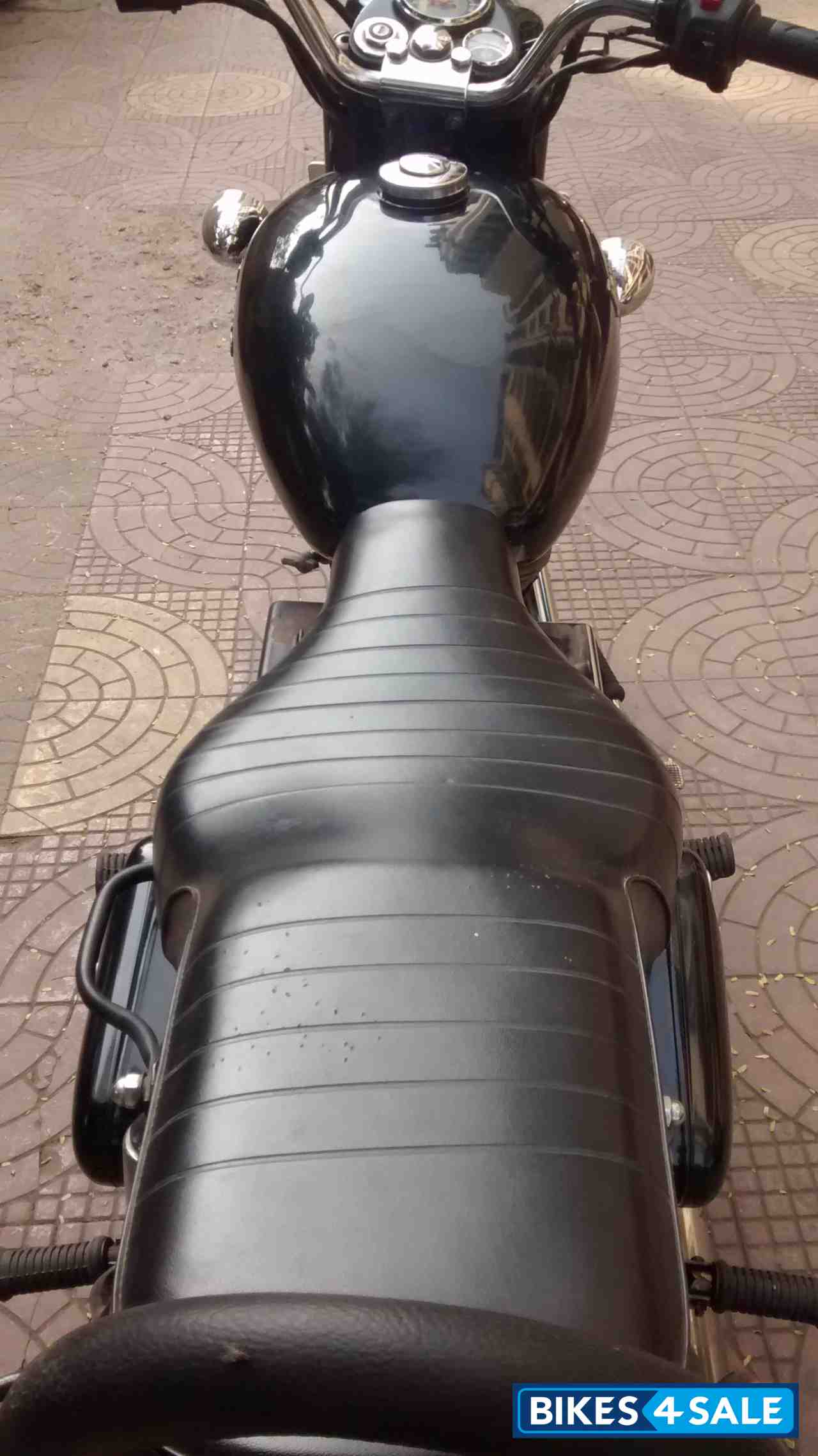 Black Royal Enfield Bullet Electra Twinspark