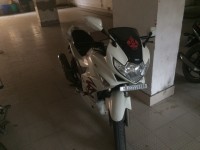 White Hero Karizma ZMR