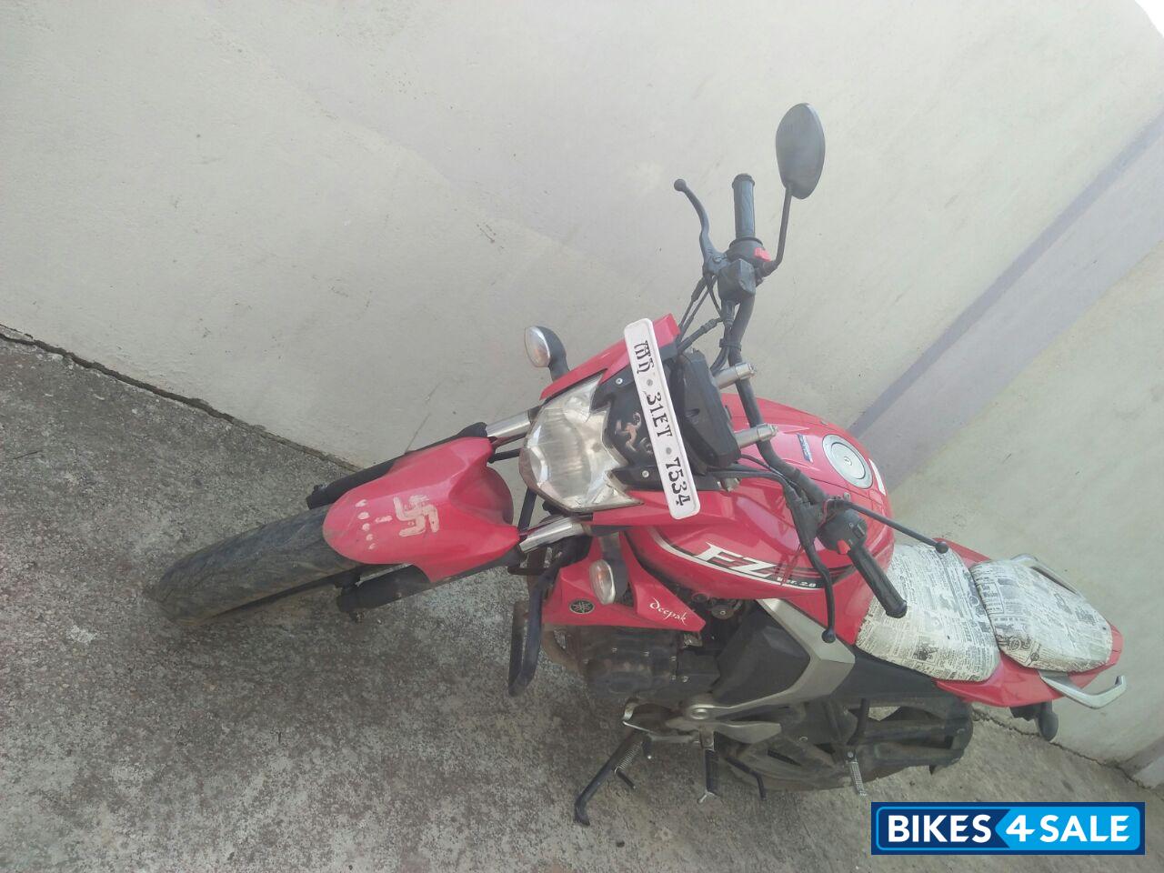 Red Yamaha FZ-S FI V2