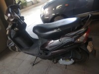 Maroon Mahindra Rodeo