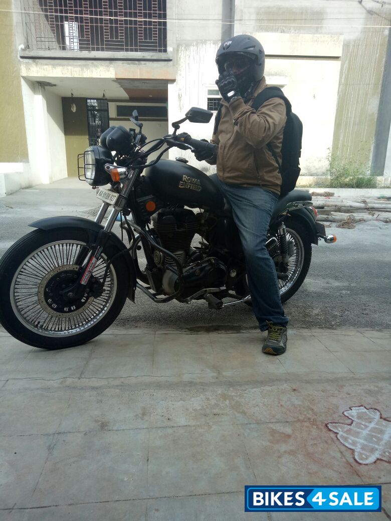 Matte Black Royal Enfield Thunderbird TwinSpark 350