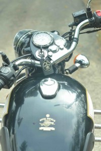 Black Royal Enfield Classic 500
