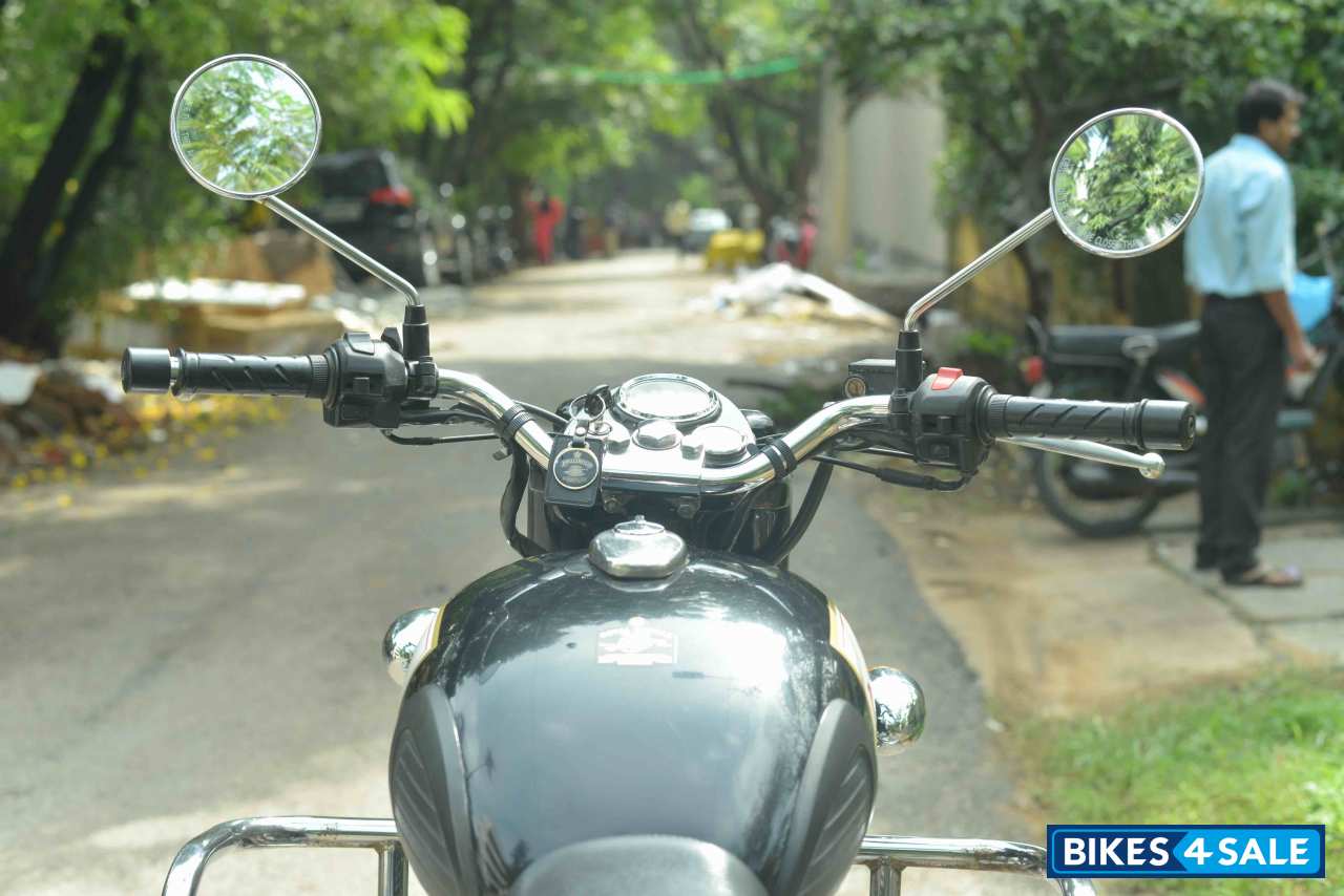 Black Royal Enfield Classic 500 Black Royal Enfield Classic 500