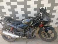 Black Hero Karizma R