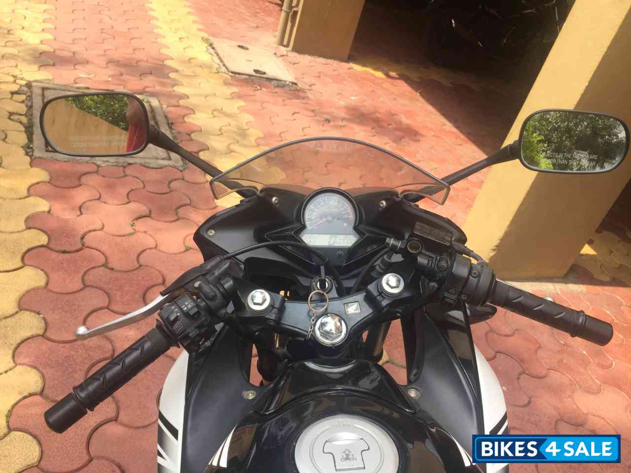 Black Honda CBR 150R