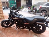 Matte Black Bajaj Avenger Street 220