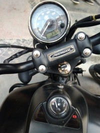 Matte Black Bajaj Avenger Street 220
