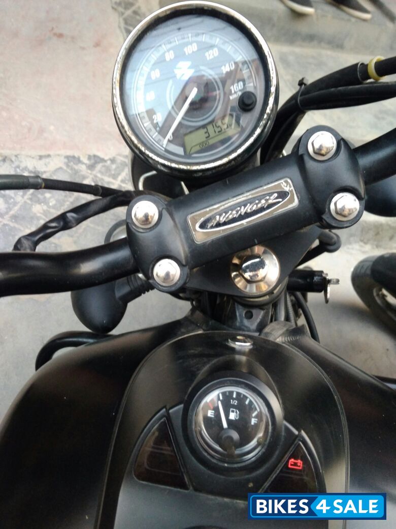 Matte Black Bajaj Avenger Street 220