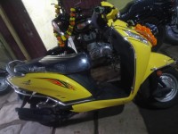 Yellow Honda Activa 3G