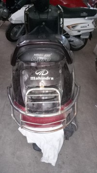 Brown Mahindra Duro DZ