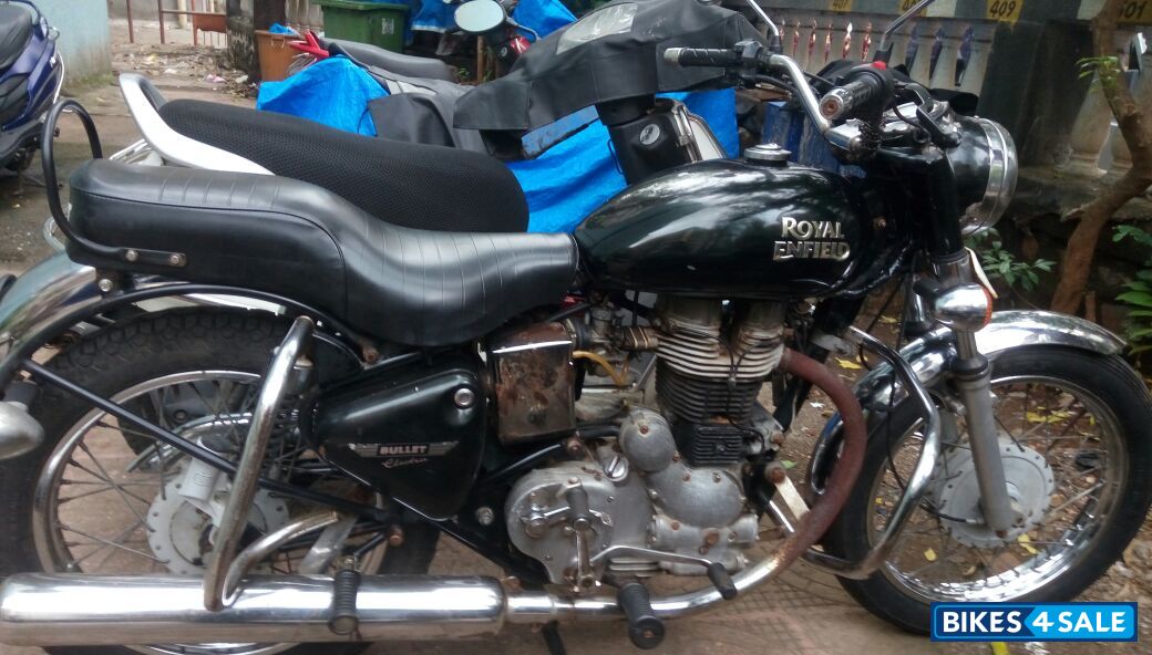 Black Royal Enfield Bullet Electra