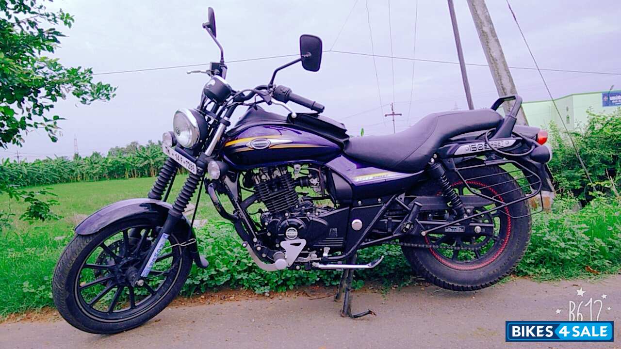 Blue Bajaj Avenger Street 150