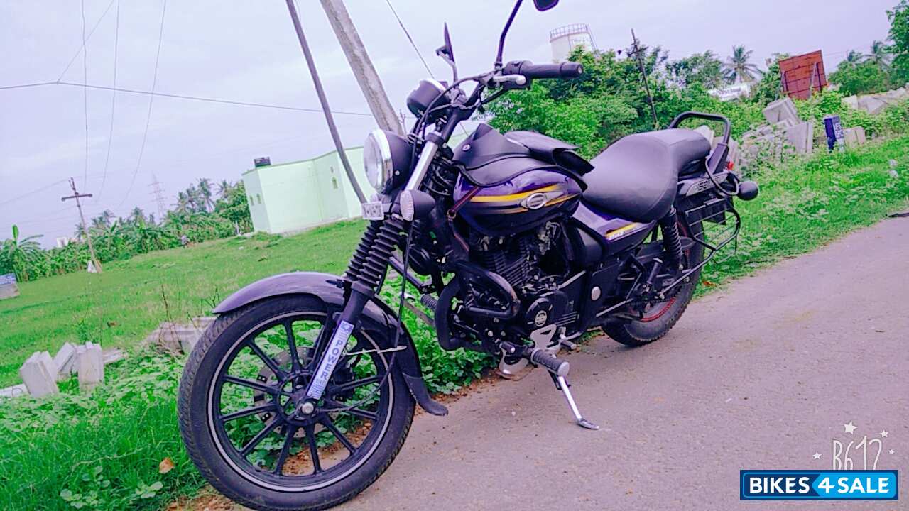 Blue Bajaj Avenger Street 150