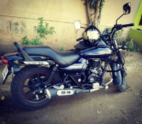 Blue Bajaj Avenger Street 150