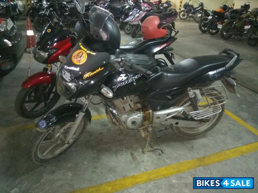 Black Bajaj Pulsar 150 DTSi