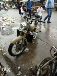 Send Royal Enfield Classic Desert Storm