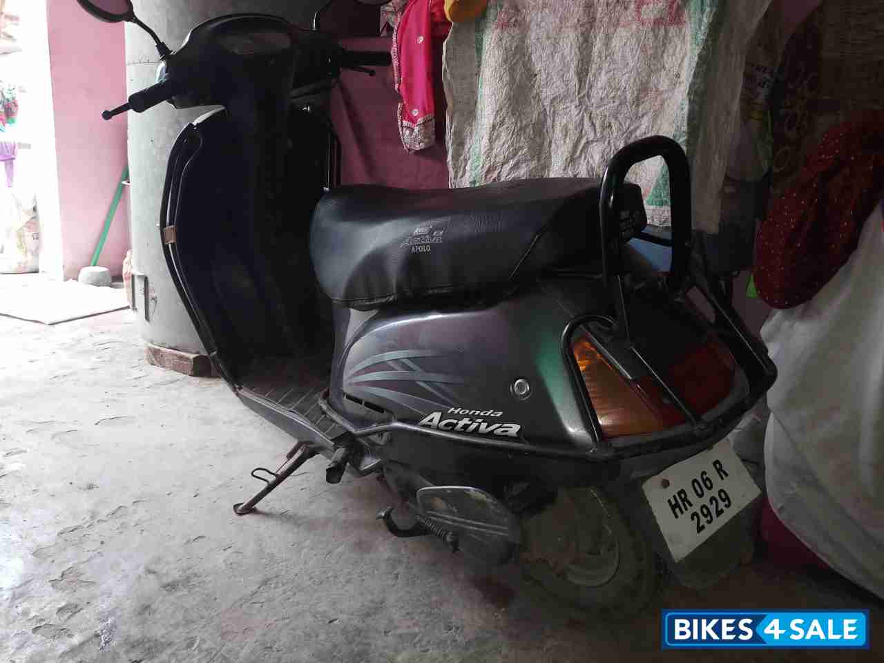 Gray Honda Activa