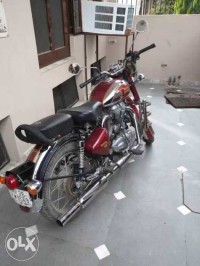 Maroon Royal Enfield Classic Chrome