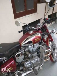 Maroon Royal Enfield Classic Chrome
