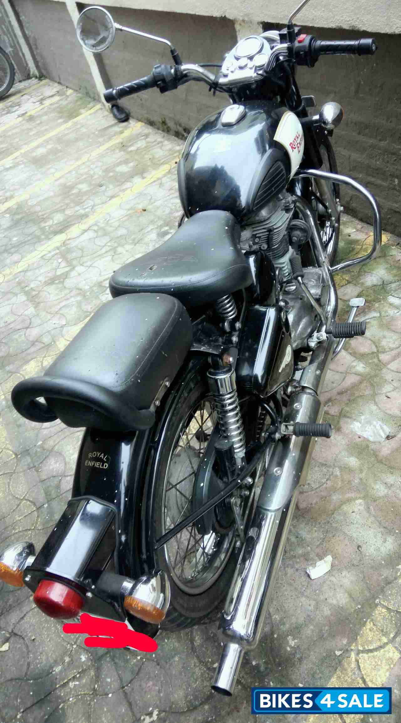Black Royal Enfield Classic 350