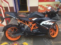 Black Orange KTM RC 200