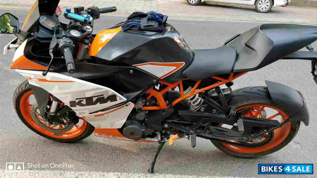 Brand Colour KTM RC 390