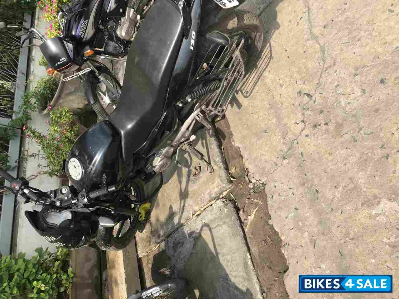 Black Bajaj Pulsar 150 DTSi