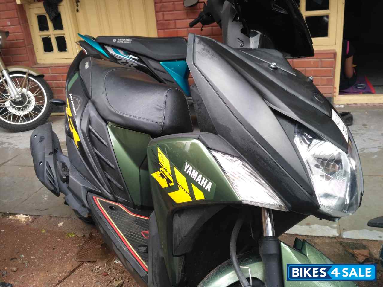 Matte Green Yamaha Cygnus Ray ZR