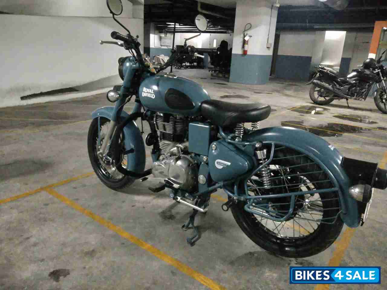 Squadron Blue Royal Enfield Classic Squadron Blue Squadron Blue Royal Enfield Classic Squadron Blue