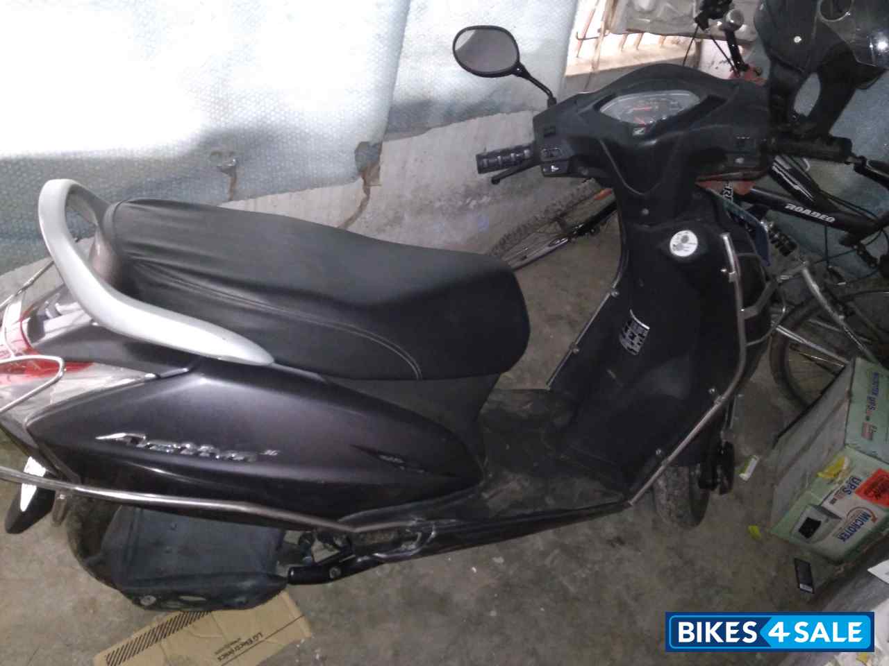 Gray Honda Activa 3G