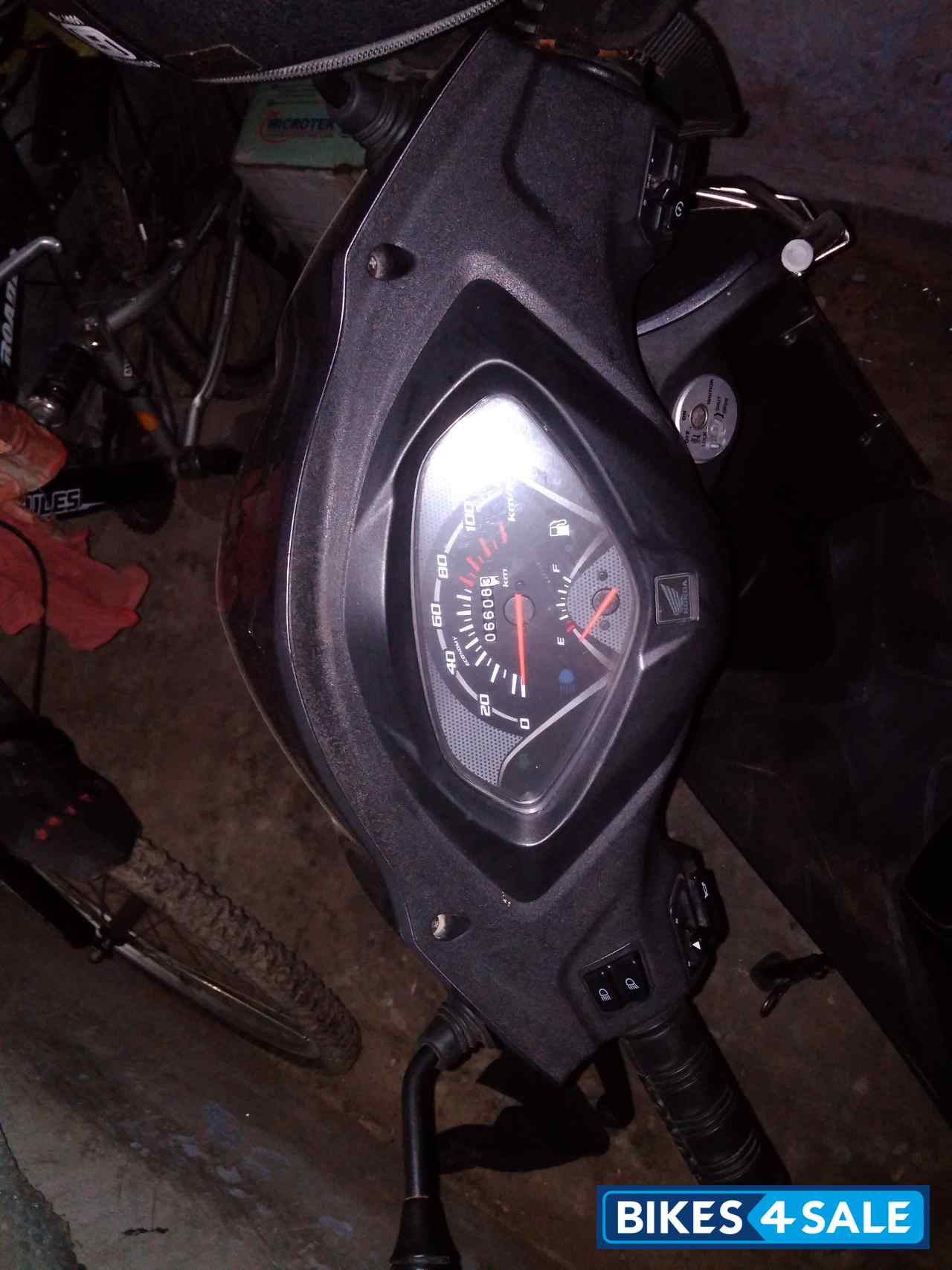 Gray Honda Activa 3G