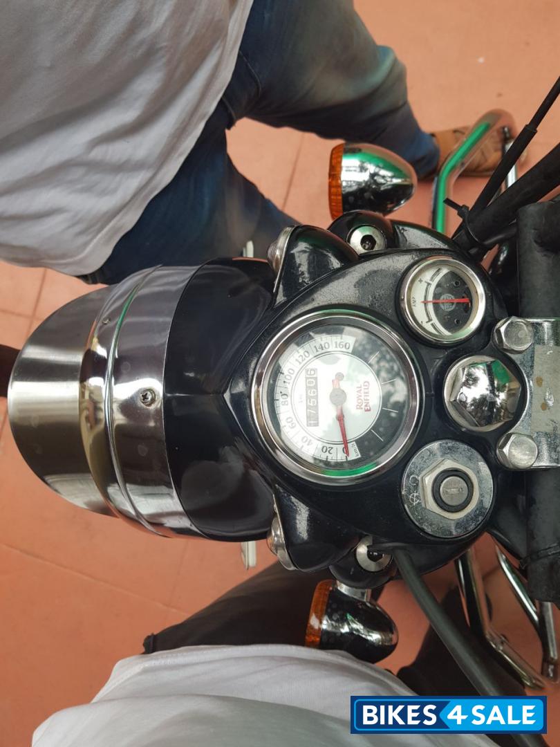 Black Royal Enfield Classic 350