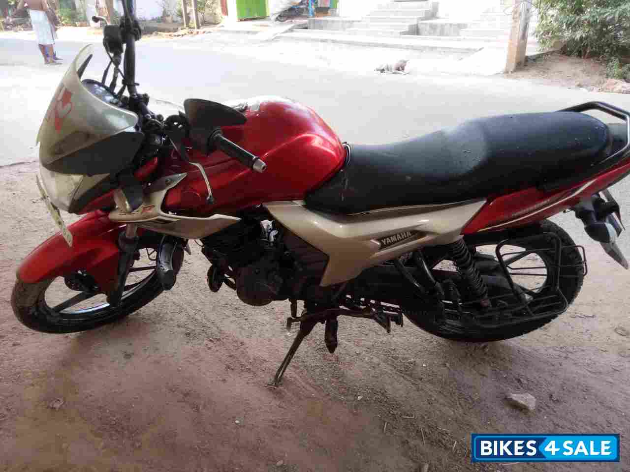 Red Yamaha SZ-R Red Yamaha SZ-R