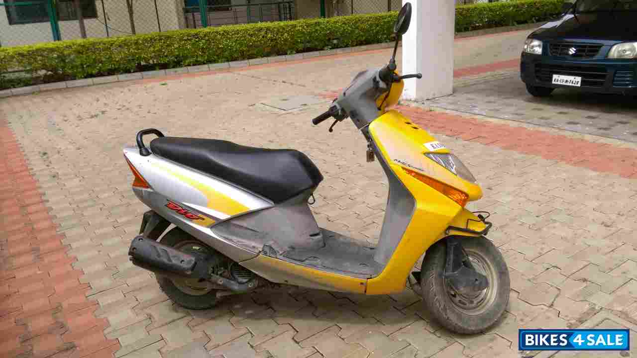 Yellow Honda Dio