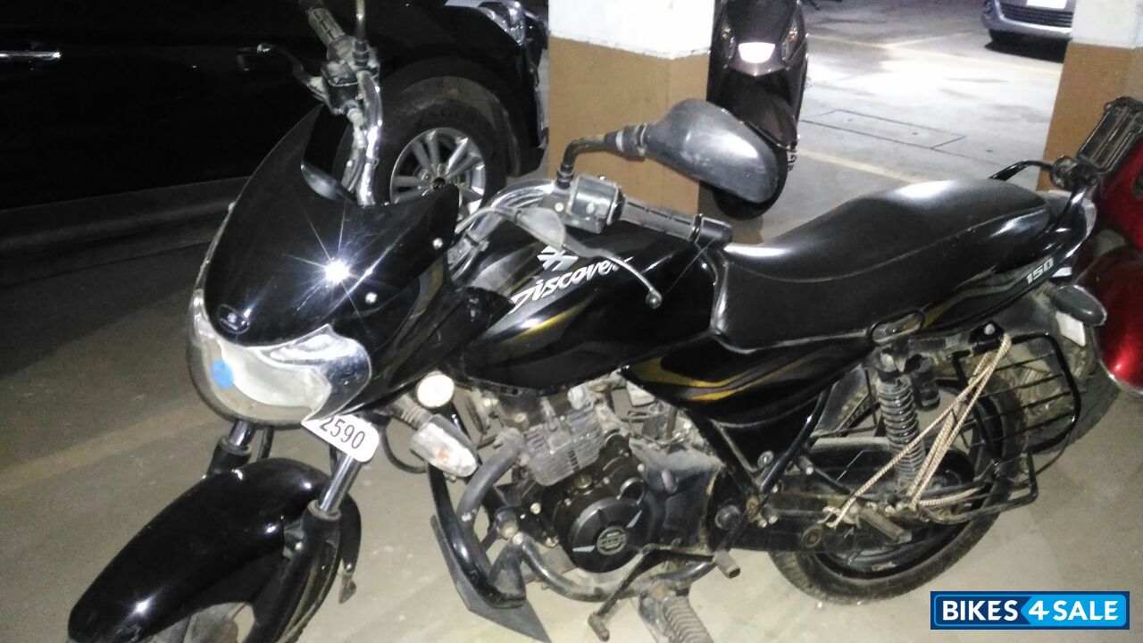 Black Bajaj Discover 150 S