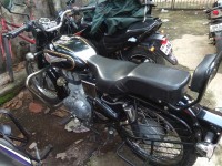 Black Royal Enfield Bullet Standard 350