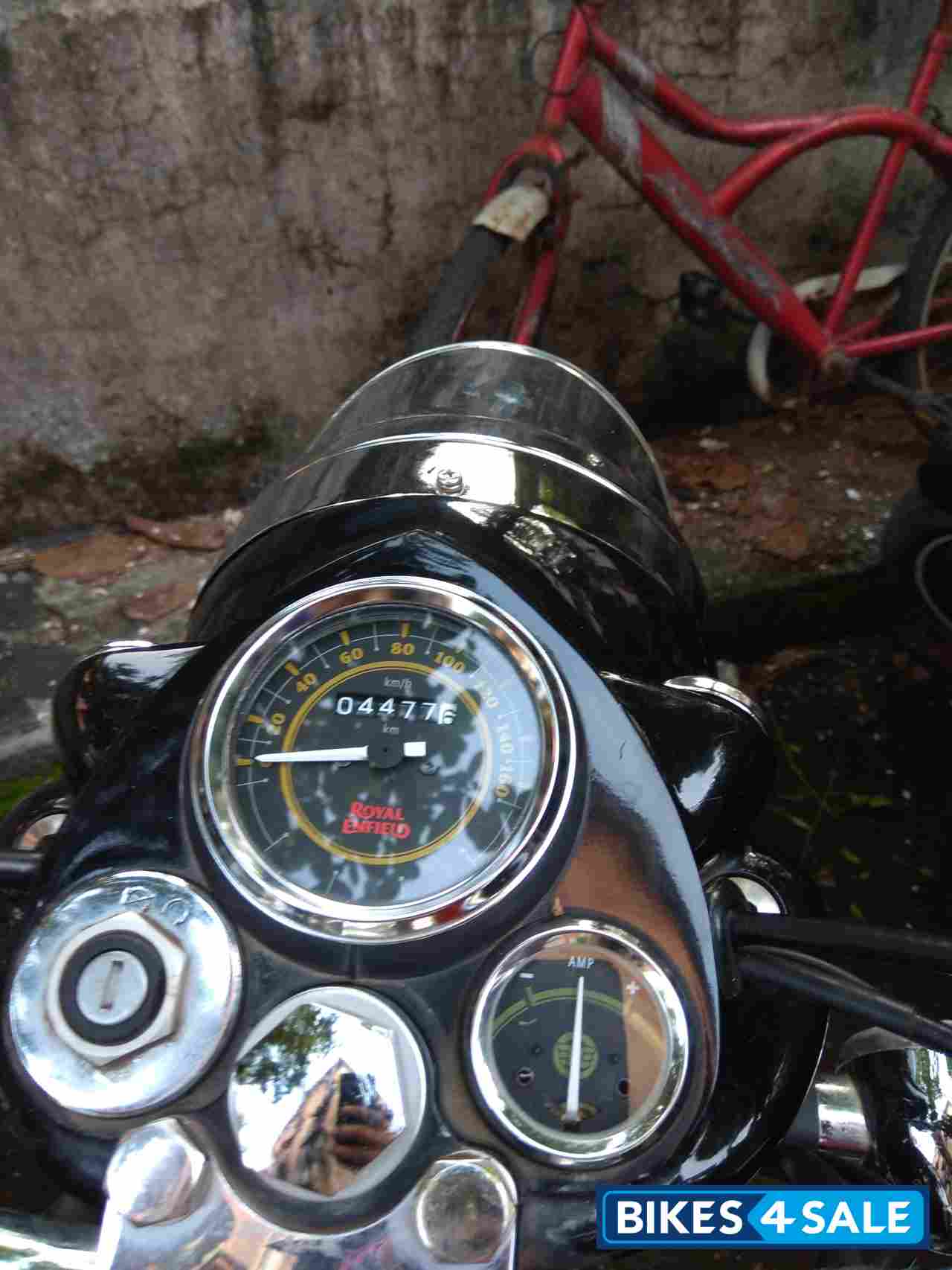 Black Royal Enfield Bullet Standard 350