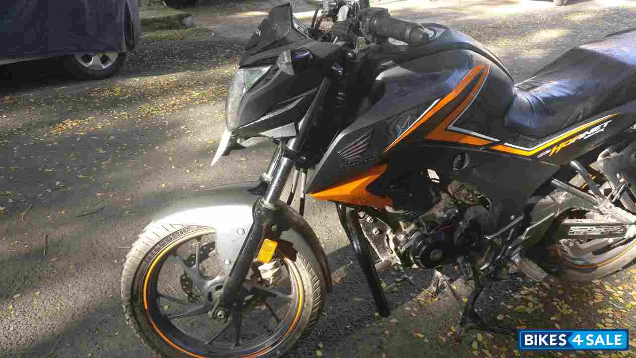 Orange Mat Honda CB Hornet 160R
